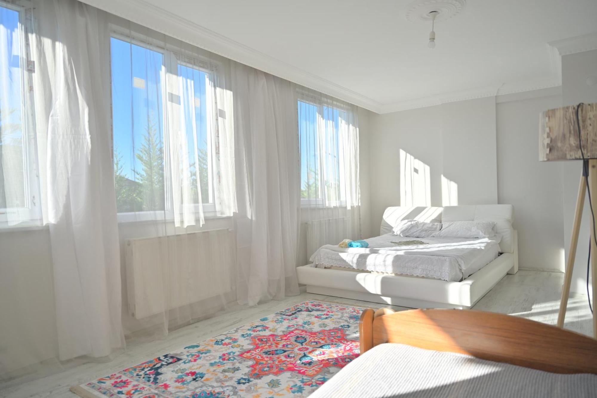 Ahmet Teacher Hotel,6 Minutes From The Airport Arnavutkoy Luaran gambar